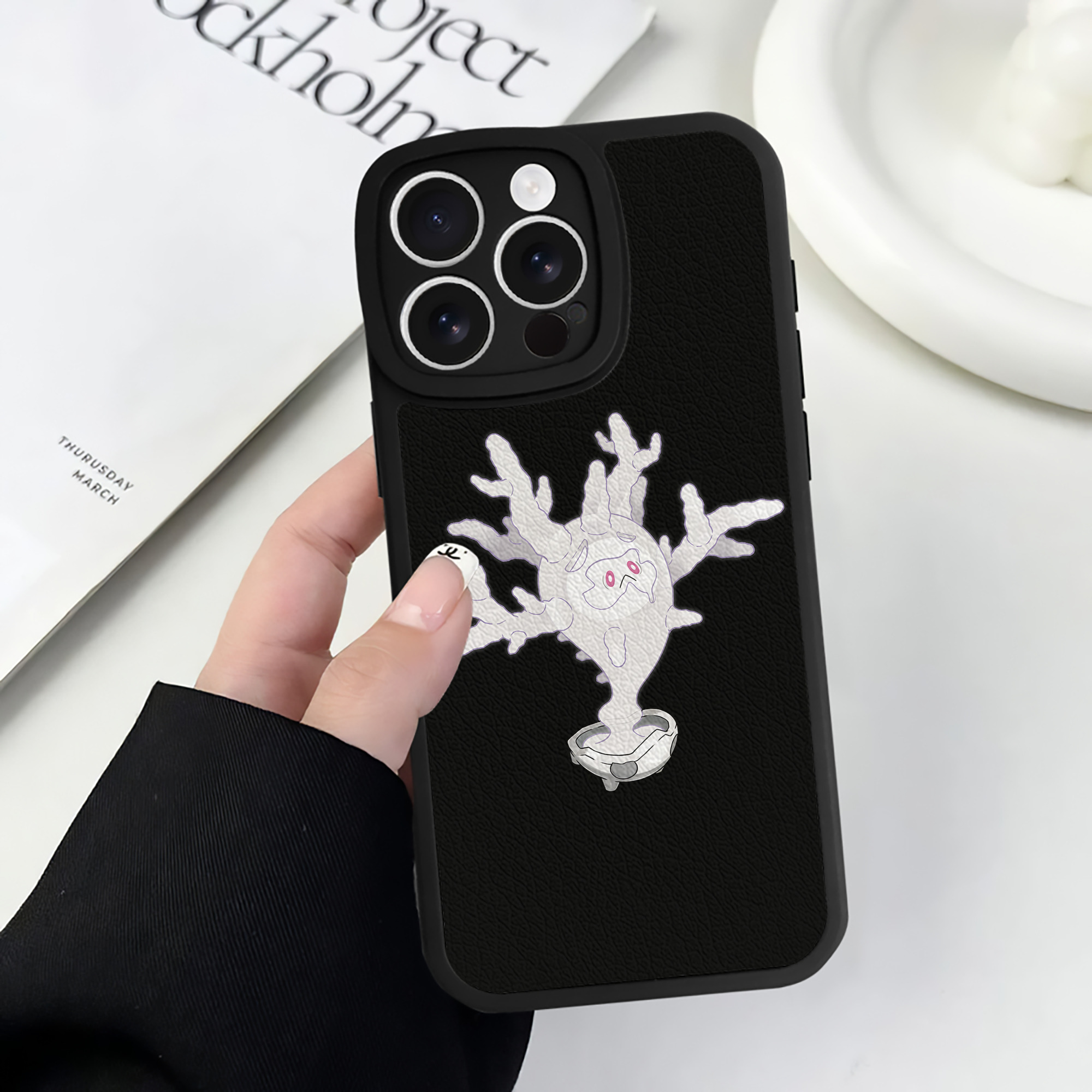 （画像用） ポケットモンスター Pokémon 【iPhone 16シリーズ対応】シリコンスマホケース（レザー調） 材質：シリコン